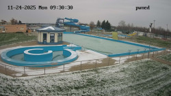 Hlavní bazén, divoká řeka