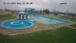 Hlavní bazén, divoká řeka