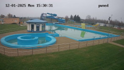 Hlavní bazén, divoká řeka