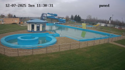 Hlavní bazén, divoká řeka