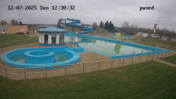 Hlavní bazén, divoká řeka