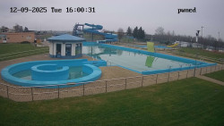 Hlavní bazén, divoká řeka