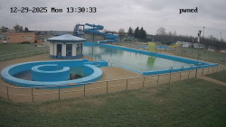 Hlavní bazén, divoká řeka