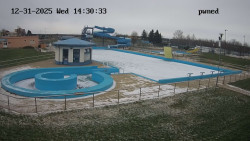 Hlavní bazén, divoká řeka