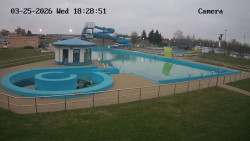 Hlavní bazén, divoká řeka