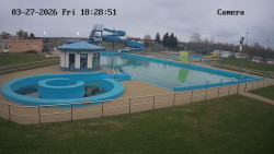 Hlavní bazén, divoká řeka