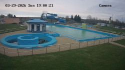 Hlavní bazén, divoká řeka