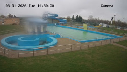 Hlavní bazén, divoká řeka