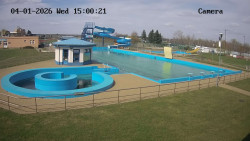 Hlavní bazén, divoká řeka