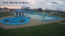 Hlavní bazén, divoká řeka