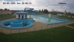 Hlavní bazén, divoká řeka