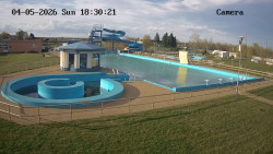 Hlavní bazén, divoká řeka