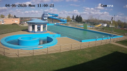 Hlavní bazén, divoká řeka