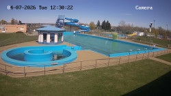 Hlavní bazén, divoká řeka