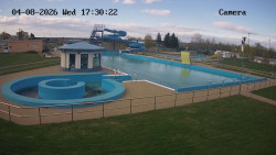 Hlavní bazén, divoká řeka