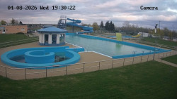 Hlavní bazén, divoká řeka