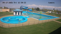 Hlavní bazén, divoká řeka