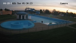 Hlavní bazén, divoká řeka