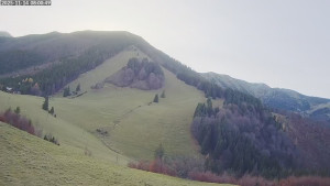 Chata na Grúni - Poludňový grúň - 14.11.2025 v 08:02 Chata na Grúni - Poludňový grúň - 14.11.2025 v 08:02