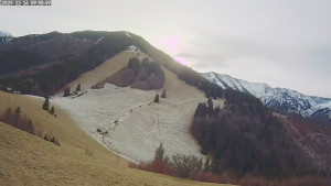 Chata na Grúni - Poludňový grúň - 16.12.2025 v 09:32 Chata na Grúni - Poludňový grúň - 16.12.2025 v 09:32