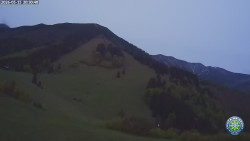 Poludňový grúň