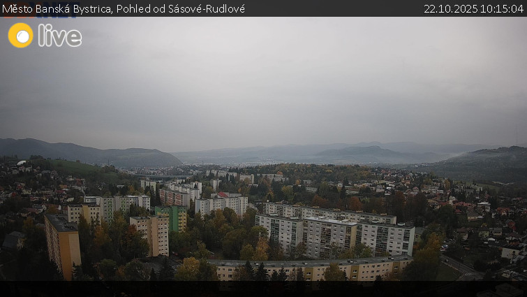 Město Banská Bystrica - Pohled od Sásové-Rudlové - 22.10.2025 v 10:15 Město Banská Bystrica - Pohled od Sásové-Rudlové - 22.10.2025 v 10:15