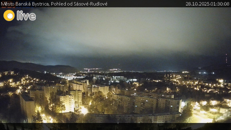 Město Banská Bystrica - Pohled od Sásové-Rudlové - 28.10.2025 v 01:30 Město Banská Bystrica - Pohled od Sásové-Rudlové - 28.10.2025 v 01:30