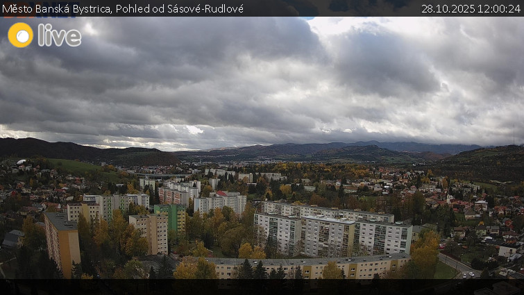Město Banská Bystrica - Pohled od Sásové-Rudlové - 28.10.2025 v 12:00 Město Banská Bystrica - Pohled od Sásové-Rudlové - 28.10.2025 v 12:00