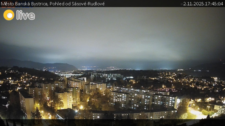 Město Banská Bystrica - Pohled od Sásové-Rudlové - 2.11.2025 v 17:45 Město Banská Bystrica - Pohled od Sásové-Rudlové - 2.11.2025 v 17:45