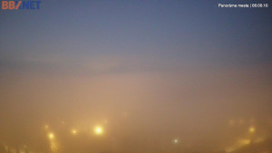 Město Banská Bystrica - Pohled od Sásové-Rudlové - 15.11.2025 v 06:00 Město Banská Bystrica - Pohled od Sásové-Rudlové - 15.11.2025 v 06:00