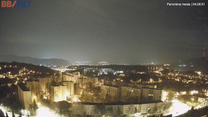 Město Banská Bystrica - Pohled od Sásové-Rudlové - 29.3.2026 v 04:30 Město Banská Bystrica - Pohled od Sásové-Rudlové - 29.3.2026 v 04:30