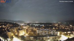 Město Banská Bystrica - Pohled od Sásové-Rudlové - 29.3.2026 v 21:45 Město Banská Bystrica - Pohled od Sásové-Rudlové - 29.3.2026 v 21:45