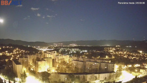 Město Banská Bystrica - Pohled od Sásové-Rudlové - 8.4.2026 v 05:00 Město Banská Bystrica - Pohled od Sásové-Rudlové - 8.4.2026 v 05:00