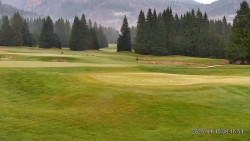 Sjezdovky, Golfové hřiště