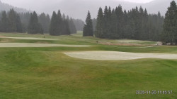 Sjezdovky, Golfové hřiště