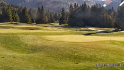 Sjezdovky, Golfové hřiště
