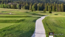 Sjezdovky, Golfové hřiště