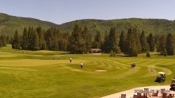 Sjezdovky, Golfové hřiště