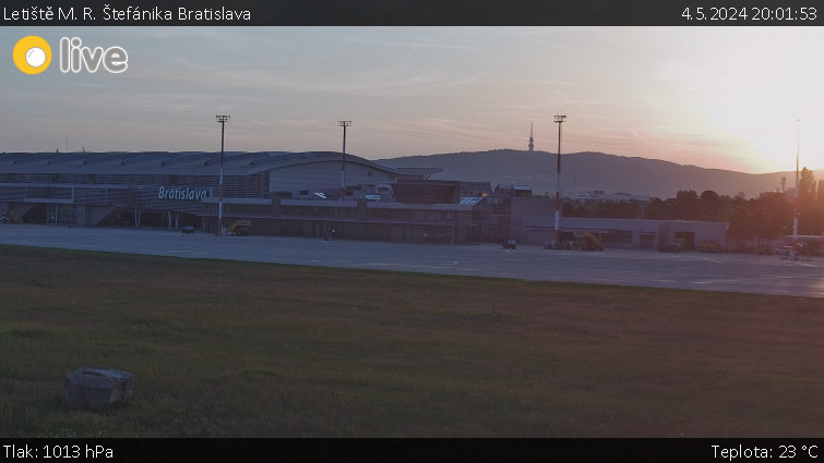 Letiště Bratislava - Letiště M. R. Štefánika Bratislava - 4.5.2024 v 20:01