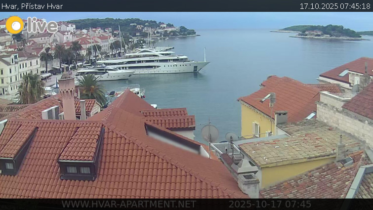 Hvar - Přístav Hvar - 17.10.2025 v 07:45 Hvar - Přístav Hvar - 17.10.2025 v 07:45