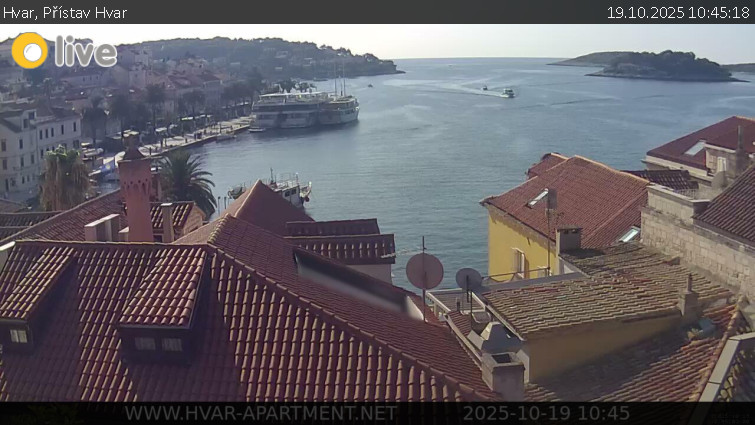 Hvar - Přístav Hvar - 19.10.2025 v 10:45 Hvar - Přístav Hvar - 19.10.2025 v 10:45