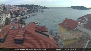 Hvar - Přístav Hvar - 25.10.2025 v 15:45 Hvar - Přístav Hvar - 25.10.2025 v 15:45