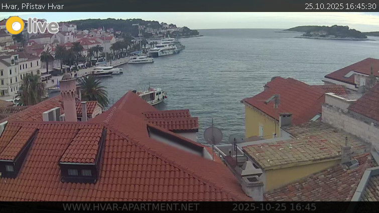 Hvar - Přístav Hvar - 25.10.2025 v 16:45 Hvar - Přístav Hvar - 25.10.2025 v 16:45