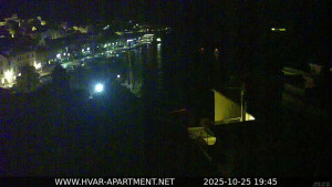 Hvar - Přístav Hvar - 25.10.2025 v 19:45 Hvar - Přístav Hvar - 25.10.2025 v 19:45