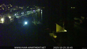 Hvar - Přístav Hvar - 25.10.2025 v 20:45 Hvar - Přístav Hvar - 25.10.2025 v 20:45