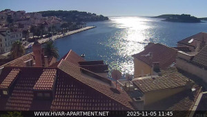 Hvar - Přístav Hvar - 5.11.2025 v 11:45 Hvar - Přístav Hvar - 5.11.2025 v 11:45