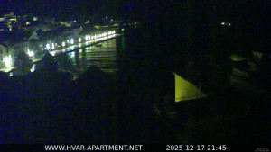Hvar - Přístav Hvar - 17.12.2025 v 21:45 Hvar - Přístav Hvar - 17.12.2025 v 21:45