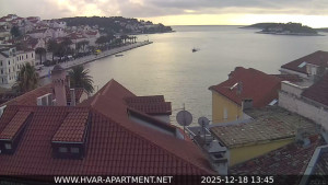 Hvar - Přístav Hvar - 18.12.2025 v 13:45 Hvar - Přístav Hvar - 18.12.2025 v 13:45