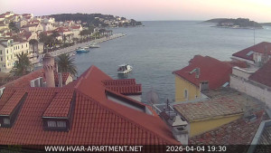 Hvar - Přístav Hvar - 4.4.2026 v 19:30 Hvar - Přístav Hvar - 4.4.2026 v 19:30