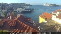 Port Hvar